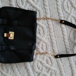 Black Purse w/ Side zipper detail